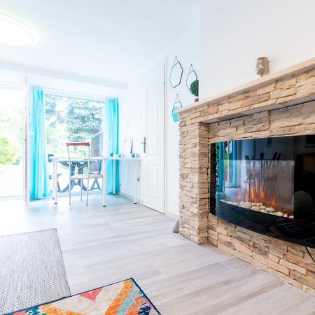 Cosy And Colorful Apartment เซนเทนแดร ภายนอก รูปภาพ