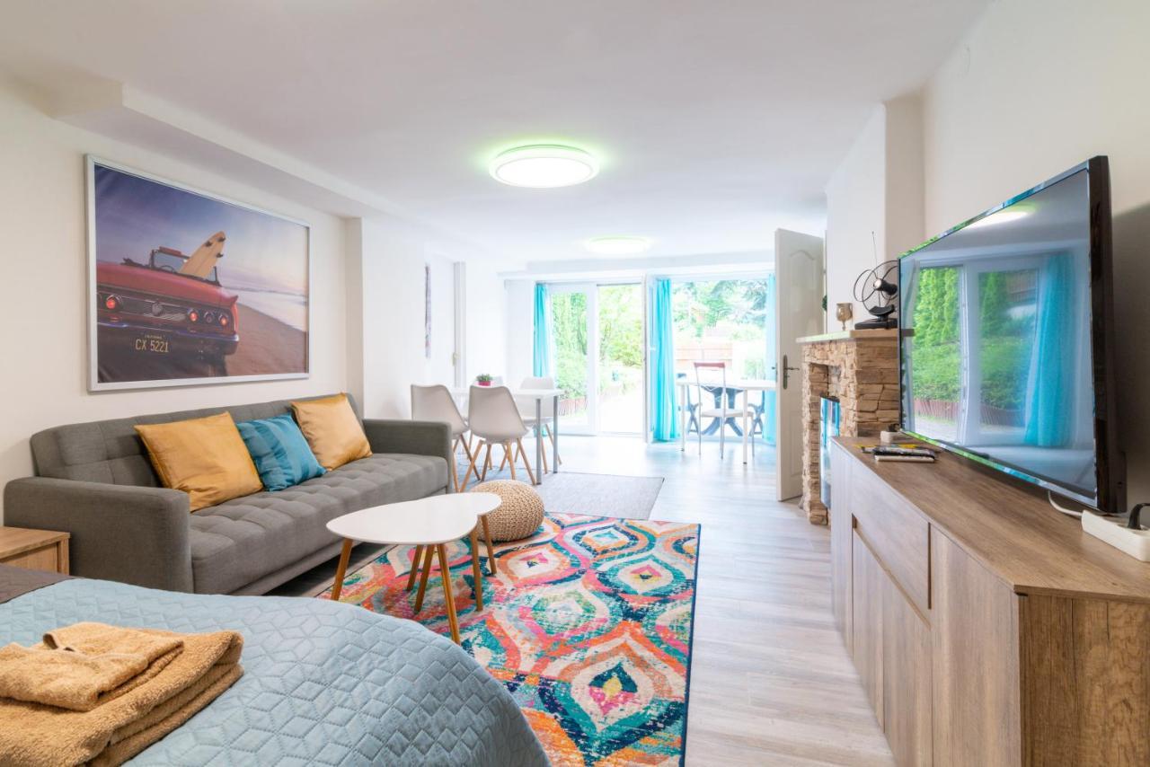 Cosy And Colorful Apartment เซนเทนแดร ภายนอก รูปภาพ